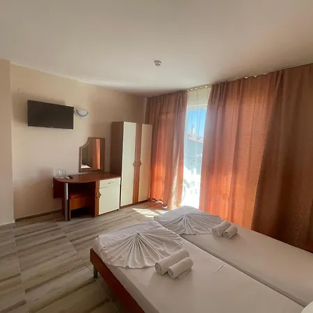 Hotel ,,дироси