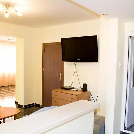 Hotel ,,дироси